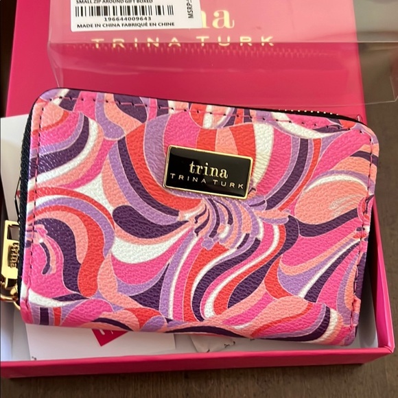 Trina Turk Colorful Swirl Print Wallet - NWT
And Box - Picture 2 of 3
